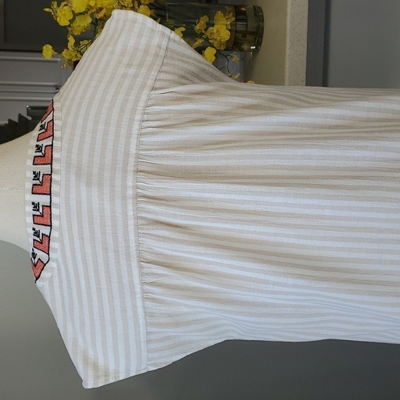 Madewell‎ women's to, beautiful cross stitch enbroidery. SIZE XXS, OVERSIZED - Picture 5 of 10